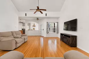204 Deer Creek Cir, Dripping Springs, TX 78620 - Photo 6