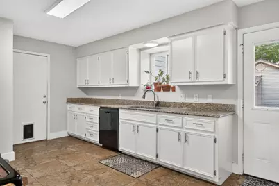 12212 Mustang Drive, Buda, TX 78610 - Photo 10