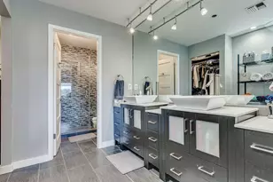 40 N Interstate 35 Hwy, Austin, TX 78701 - Photo 16