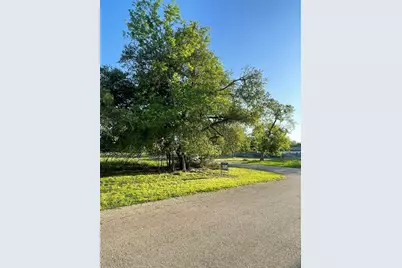 9 Donkey Lane, Morgans Point, TX 76513 - Photo 2