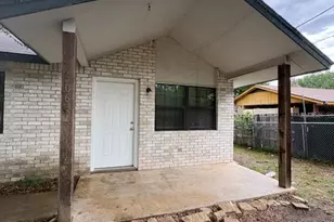 606 Guadalimar St, Lockhart, TX 78644 - Photo 1