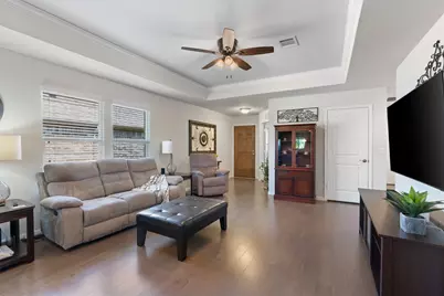 110 Hobby Street, Georgetown, TX 78633 - Photo 6