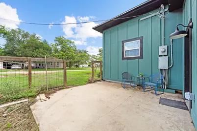 604 Avenue B, Lexington, TX 78947 - Photo 30