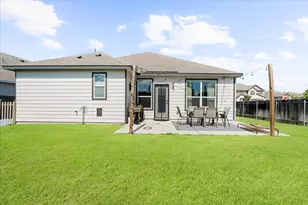 210 Maroon Ln, Kyle, TX 78640 - Photo 28