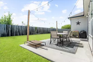 210 Maroon Ln, Kyle, TX 78640 - Photo 30