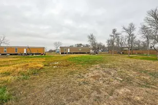 230 Gato Rd, Cedar Creek, TX 78612 - Photo 6