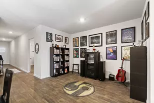 414 Aylor Wy, Lockhart, TX 78644 - Photo 10