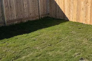 23425 Firelight Dr, Elgin, TX 78621 - Photo 10