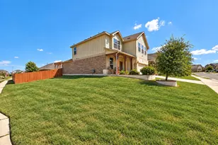 111 Bayberry Cir, Buda, TX 78610 - Photo 4