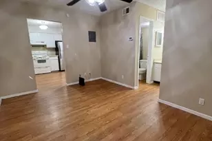 202 E 32nd St, Austin, TX 78705 - Photo 8