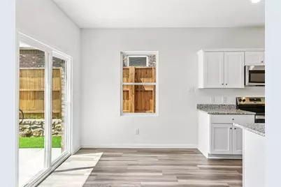 152 Mullen Way, Taylor, TX 76574 - Photo 10