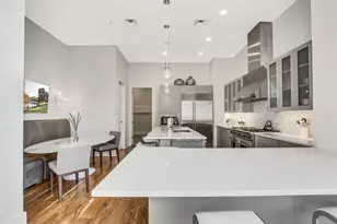 555 E 5th St, Austin, TX 78701 - Photo 12