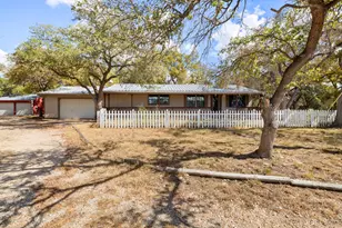 1151 Live Oak Trail, Liberty Hill, TX 78642 - Photo 2