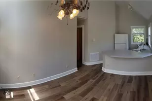 2102 Townes Ln, Austin, TX 78703 - Photo 12