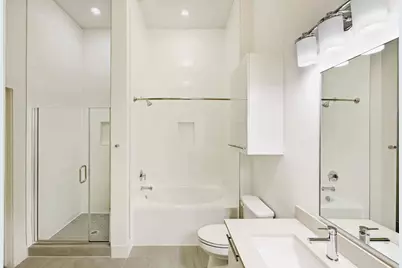 2727 Travis Street #624, Houston, TX 77006 - Photo 12