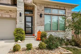 228 Gary Wayne Dr, Liberty Hill, TX 78642 - Photo 2