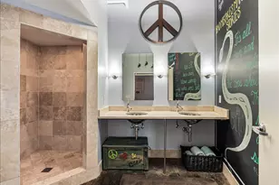 311 W 5th St, Austin, TX 78701 - Photo 22