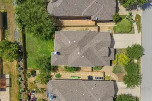 7817 Turnback Ledge Trail, Lago Vista, TX 78645 - Photo 36