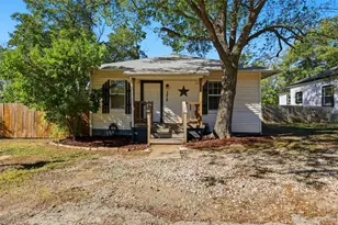 1215 Porter St, Taylor, TX 76574 - Photo 1