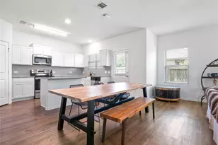 109 Comet Dr, Jarrell, TX 76537 - Photo 8