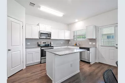 109 Comet Drive #3J, Jarrell, TX 76537 - Photo 10