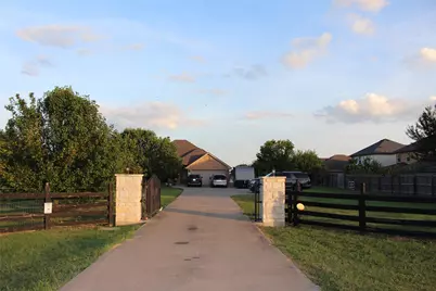 1100 County Road 313, Jarrell, TX 76537 - Photo 12