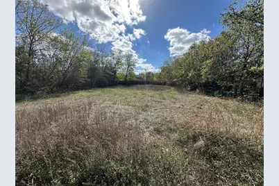 709 Locust Street, Bastrop, TX 78602 - Photo 2