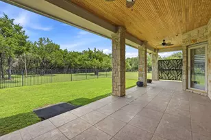 104 Quarry Lake Estate, Liberty Hill, TX 78642 - Photo 32