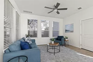 1716 Adina St, Austin, TX 78721 - Photo 4