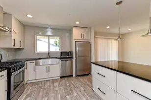 1202 Woodfield Dr, Austin, TX 78758 - Photo 8