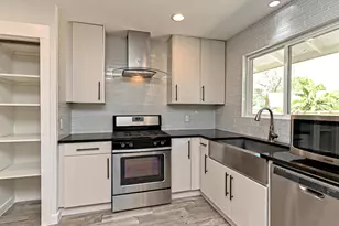 1202 Woodfield Dr, Austin, TX 78758 - Photo 12