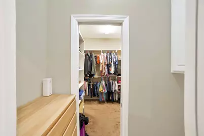 13800 Ashton Woods Circle, Austin, TX 78727 - Photo 12