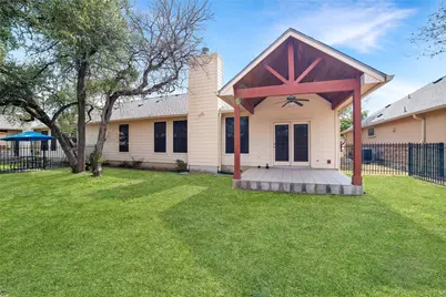 13800 Ashton Woods Circle, Austin, TX 78727 - Photo 18