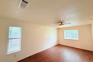 10904 Meadgreen Ct, Austin, TX 78758 - Photo 18