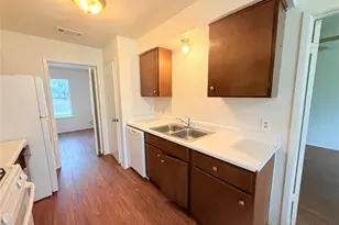 10904 Meadgreen Ct, Austin, TX 78758 - Photo 10