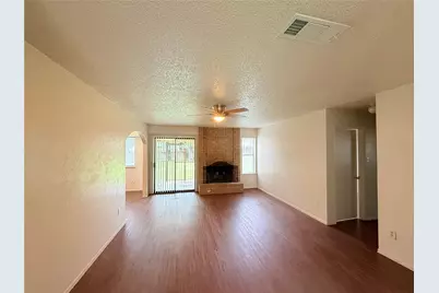 10904 Meadgreen Court, Austin, TX 78758 - Photo 2