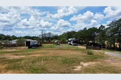 1856 Fm 2104 Highway, Paige, TX 78659 - Photo 4