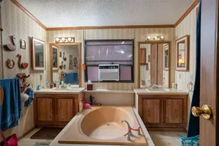 2774 Citation Dr, Del Valle, TX 78617 - Photo 16