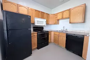 251 Zimmerman Ave, Bastrop, TX 78602 - Photo 4