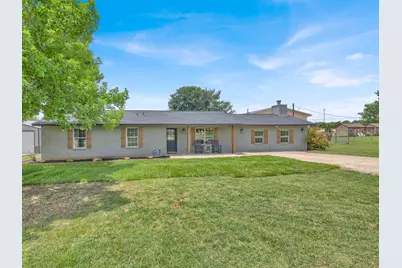 301 N 8th Street, Jarrell, TX 76537 - Photo 1