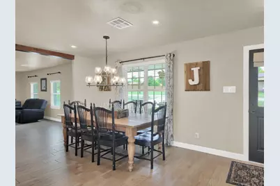 301 N 8th Street, Jarrell, TX 76537 - Photo 8
