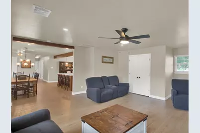 301 N 8th Street, Jarrell, TX 76537 - Photo 6