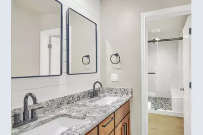 301 N 8th Street, Jarrell, TX 76537 - Photo 20
