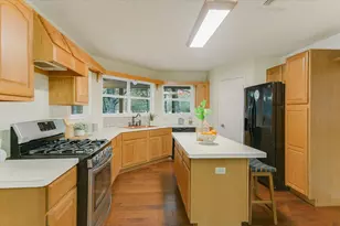 189 Shady Oaks Loop, Cedar Creek, TX 78612 - Photo 10