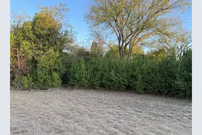 1121 Miller Street, Taylor, TX 76574 - Photo 2