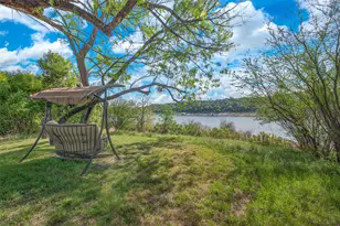 493 Chimney Cove Dr, Marble Falls, TX 78654 - Photo 30