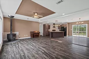 126 Cherokee Cir, Smithville, TX 78957 - Photo 30