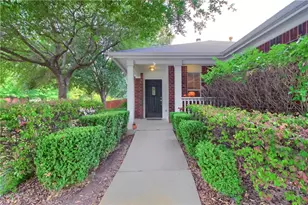 1100 Emmitt Run, Austin, TX 78721 - Photo 4