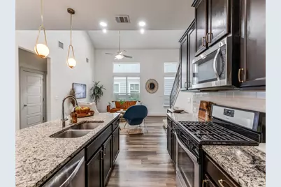 2204 Montague Street, Austin, TX 78741 - Photo 16