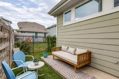 2204 Montague Street, Austin, TX 78741 - Photo 26